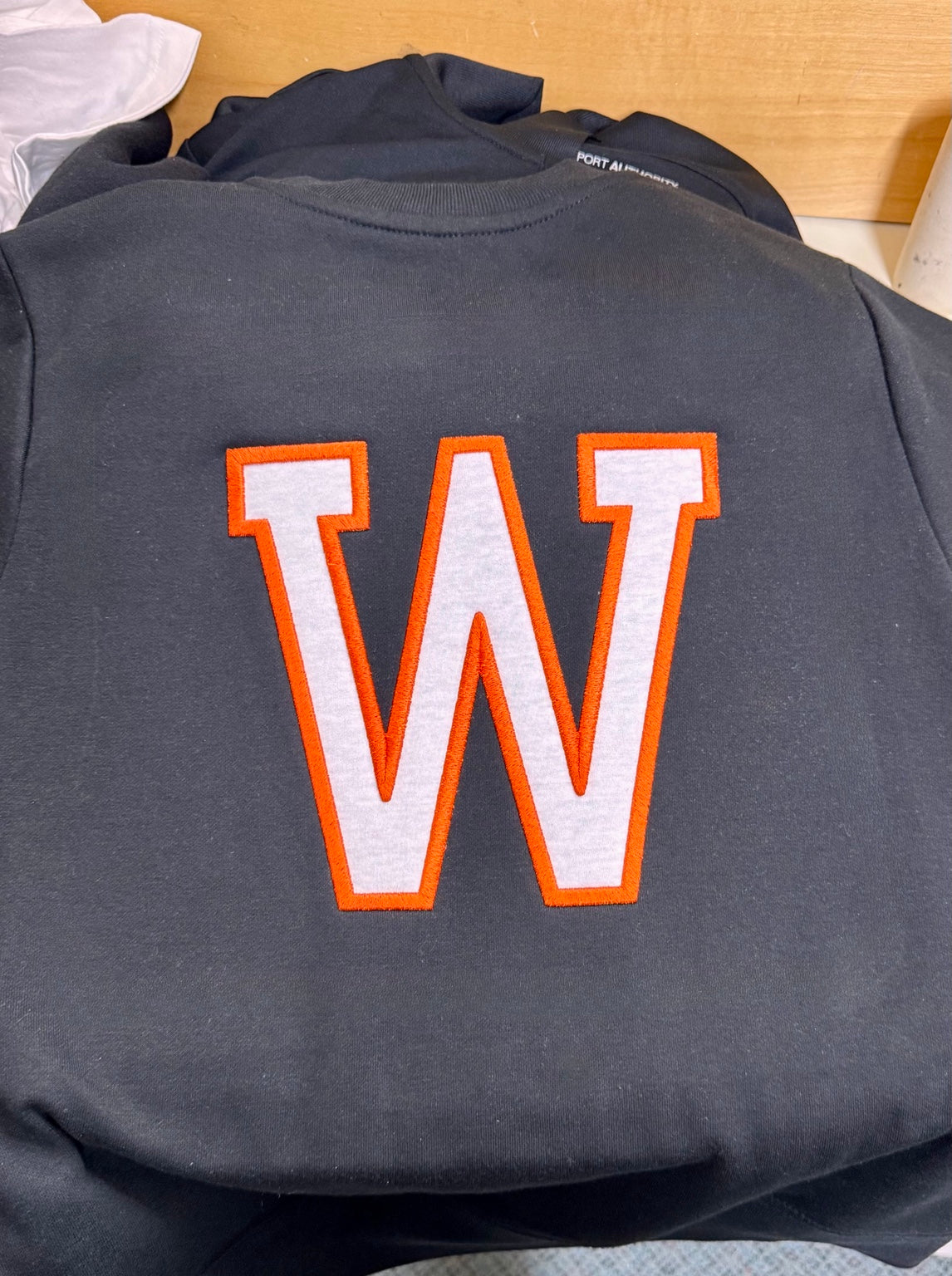 Worland Warriors W embroidered crewneck